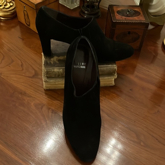 Stuart Weitzman black suede heeled booties - Picture 2 of 7